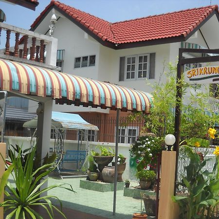 Sri Krung Guest House Phra Nakhon Si Ayutthaya Exterior foto